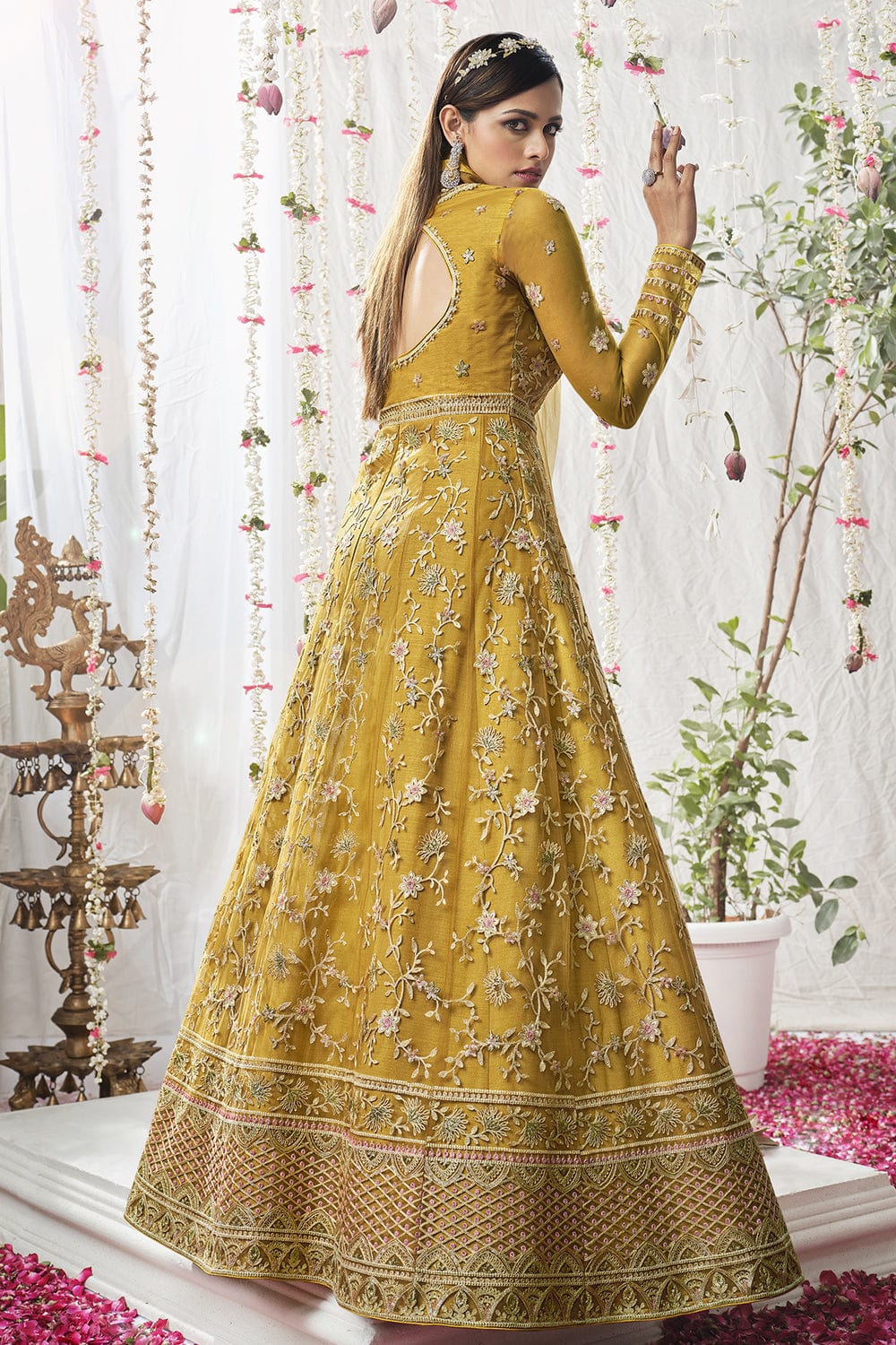 Buy Yellow Decorated Lehenga Patka for Mata Rani Online | Mata Rani Dresses  - MyKanha MyKanha.com