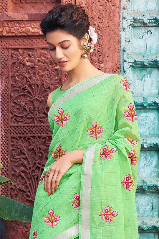 Beautiful Emerald Green Linen Blend Saree