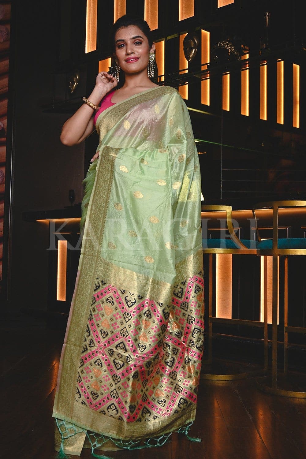 Maheshwari Sarees - Silk Cotton Sarees with Zari | Formal Wear Sarees – Six  Yards Plus