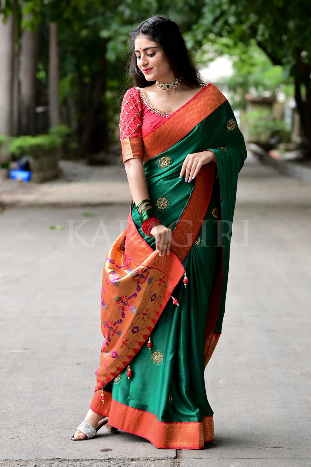 Buy Gorgeous Paithani silk saree online Starting at RS 12500