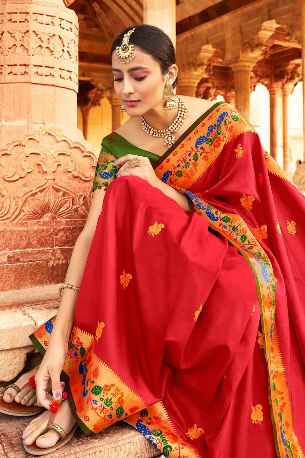 Shop this amazing Bridal Red Woven Paithani Saree online - Karagiri