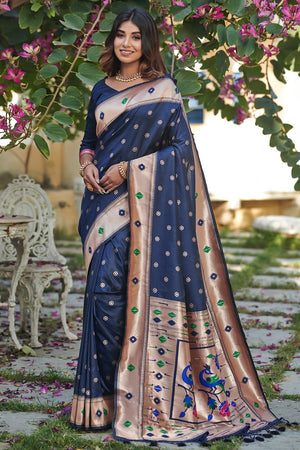 blue paithani saree