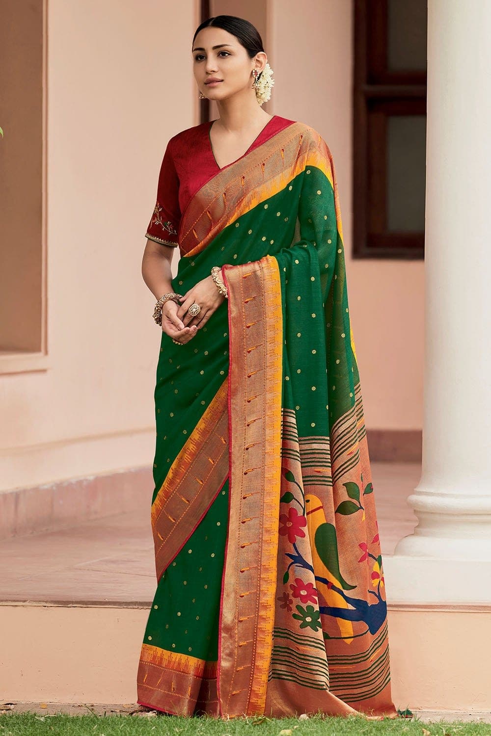 6 m (with blouse piece) Wedding Green Silk Paithani Saree
