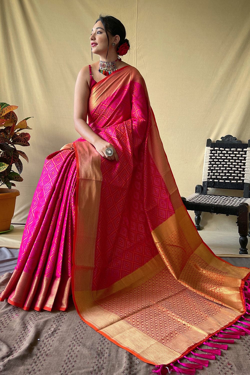 Buy Lemon Yellow Linen Saree online-Karagiri