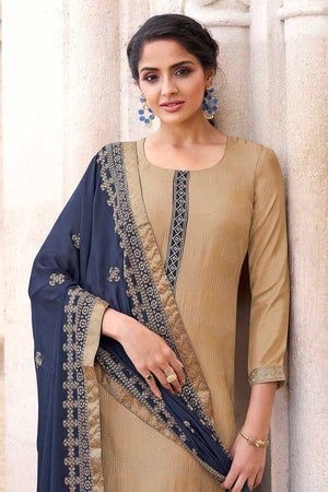 designer uit for ladies