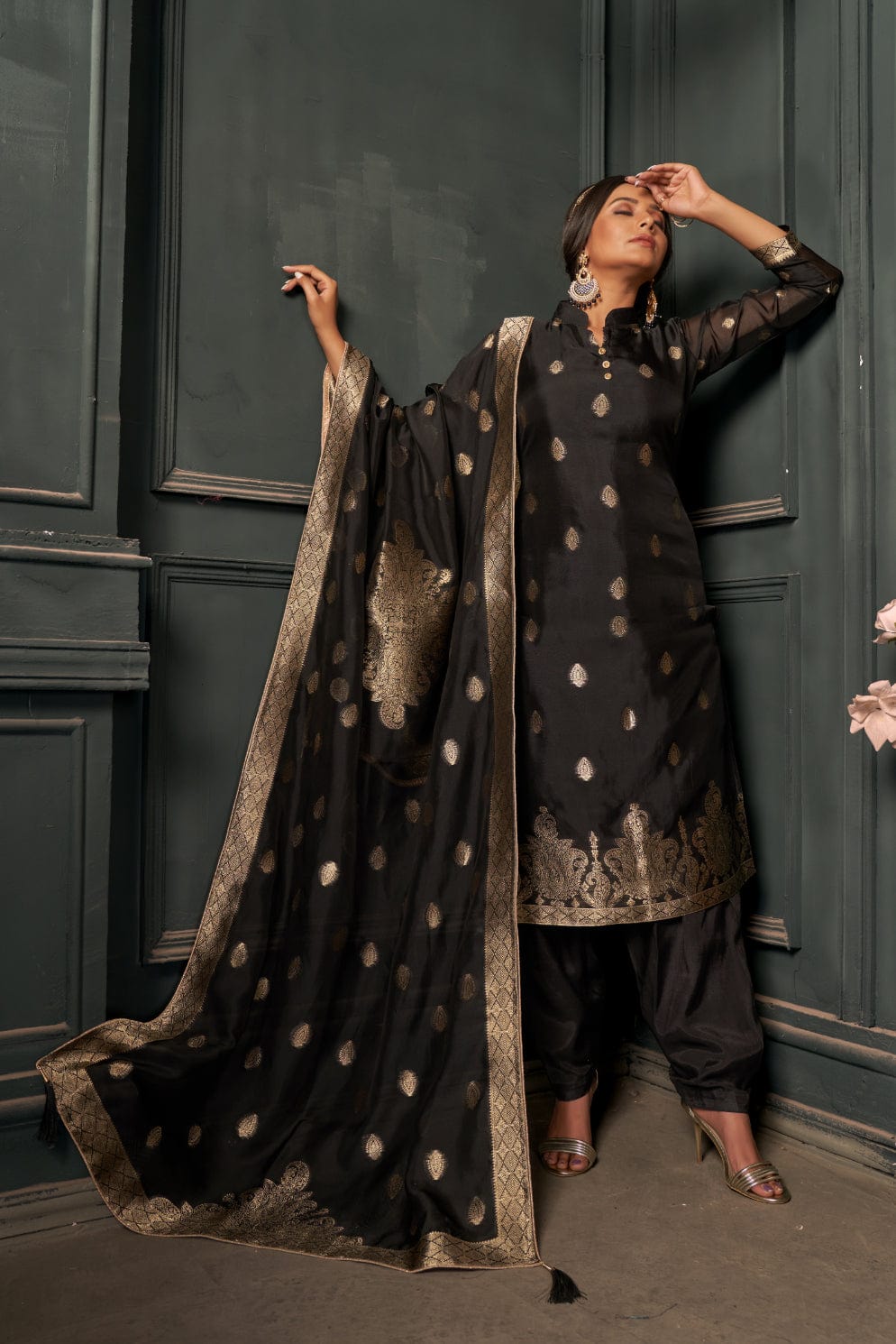 Unstitched Cotton Black Women Salwar Suit with Dupatta – Stilento