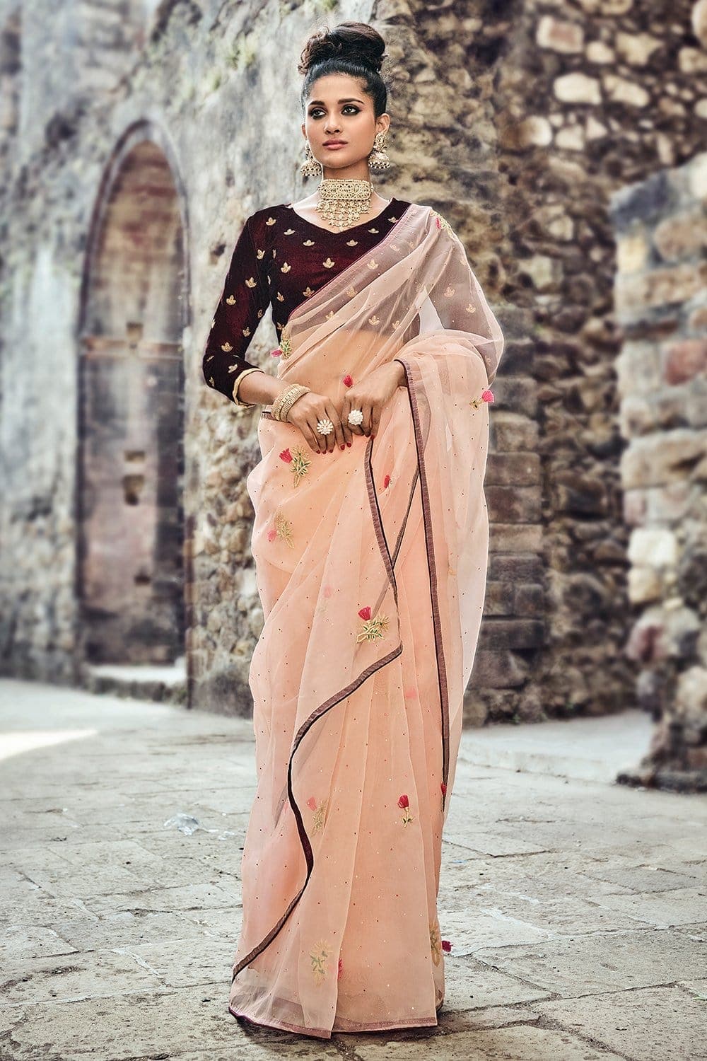 Banarasee Handwoven Organza Silk Embroidered Saree With Contrast Silk