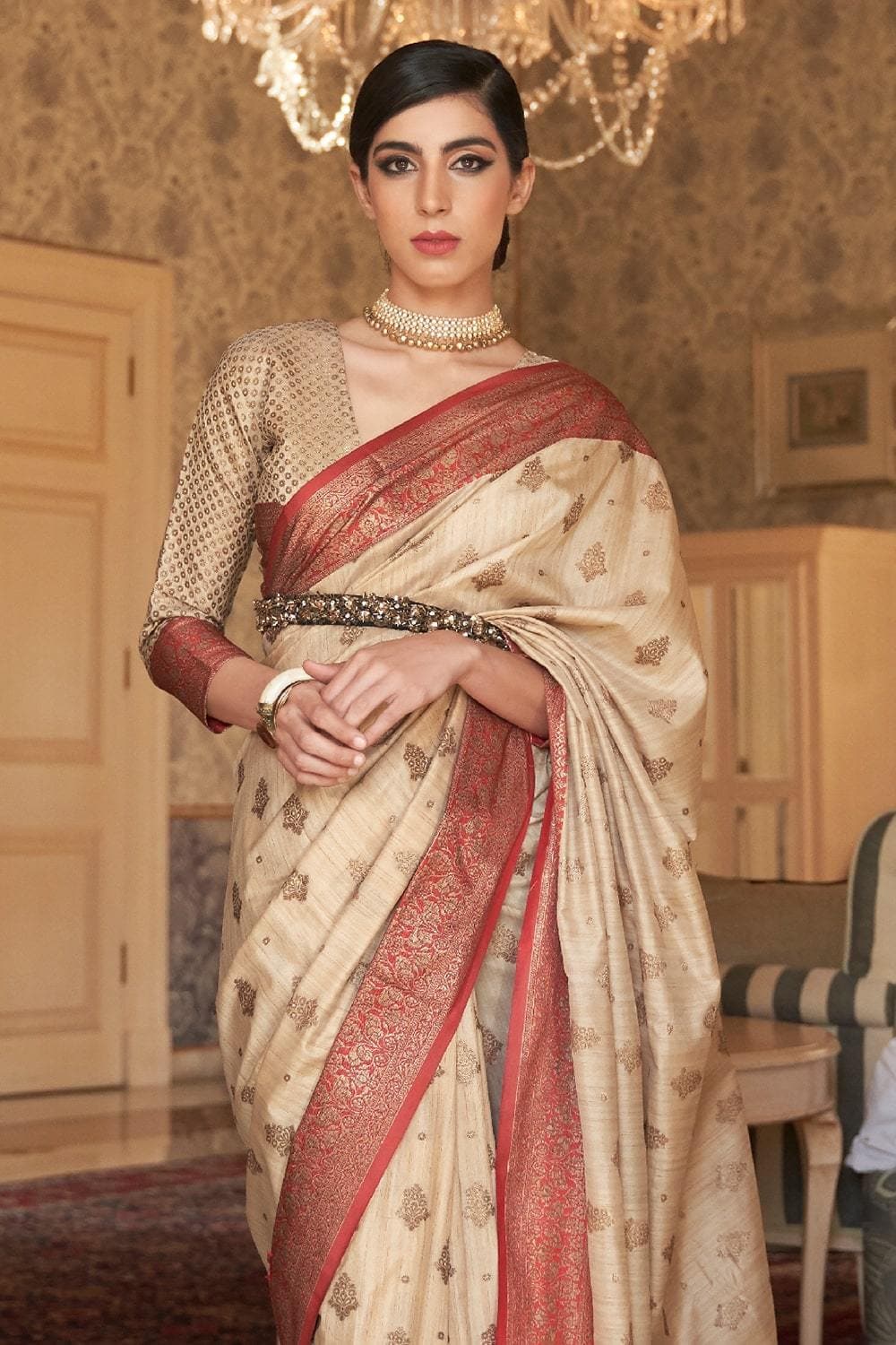 Discover more than 221 cream saree with maroon blouse super hot